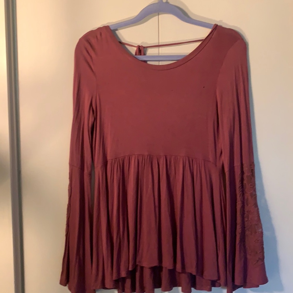 Low back long sleeve blouse